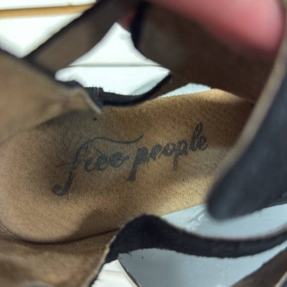 Free People Suede Cedar Clog Black Straps Size 40.5/10.5US - Picture 7 of 10